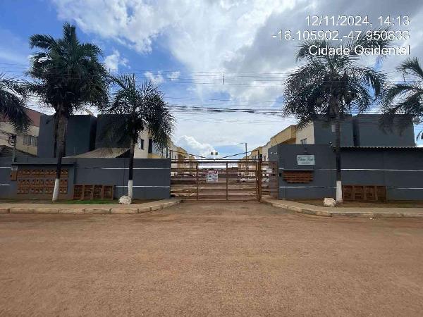 Vende-se em Cidade Ocidental-GO  apto, 91.58 de área total, 55.67 de área privativa,  2_qto(s), varanda, WC, 1_sala(s), cozinha.