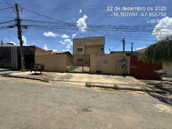 Vende-se em Cidade Ocidental-GO  apto, 50.47 de área total, 50.47 de área privativa,  2_qto(s), a.serv, WC, 1_sala(s), cozinha.