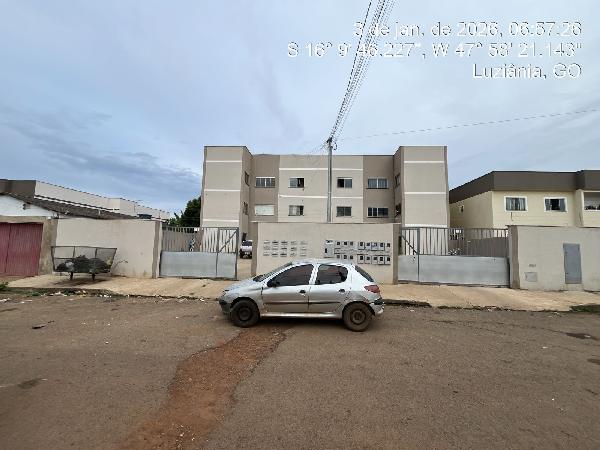 Vende-se em Luziania-GO  apto, 68.34 de área total, 52.07 de área privativa,  2_qto(s), WC, 1_sala(s), cozinha, 1_vaga(s) de garagem.