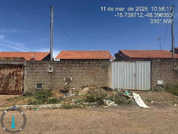 Vende-se em Cocalzinho De Goias-GO  Casa, 51.12 de área total, 51.12 de área privativa, 180.00 de área do terreno,  2_qto(s), a.serv, WC, 1_sala(s), cozinha, 1_vaga(s) de garagem.