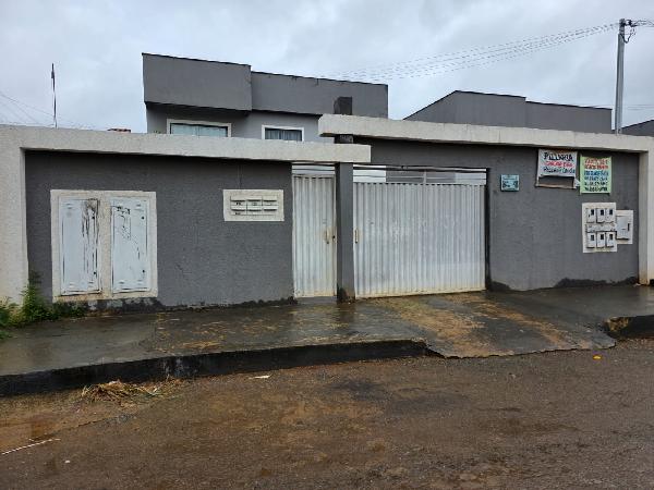 Vende-se em Luziania-GO  apto, 74.15 de área total, 59.53 de área privativa,  2_qto(s), a.serv, WC, 1_sala(s), cozinha.