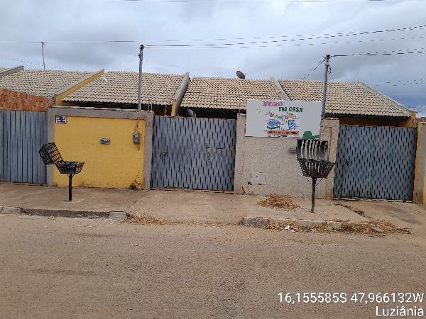 Vende-se em Luziania-GO  Casa, 80.05 de área total, 80.05 de área privativa, 150.00 de área do terreno,  2_qto(s), a.serv, WC, 1_sala(s), cozinha, 1_vaga(s) de garagem.