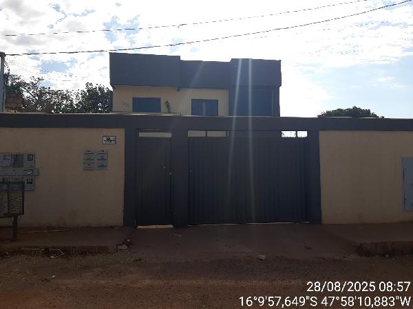 Vende-se em Luziania-GO  apto, 70.61 de área total, 56.70 de área privativa,  2_qto(s), varanda, a.serv, WC, 1_sala(s), cozinha, 1_vaga(s) de garagem.