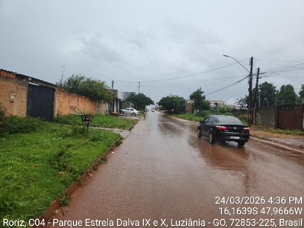 Vende-se em Luziania-GO  Casa, 66.30 de área total, 66.30 de área privativa, 176.87 de área do terreno,  2_qto(s), varanda, a.serv, WC, 1_sala(s), cozinha, 2_vaga(s) de garagem.