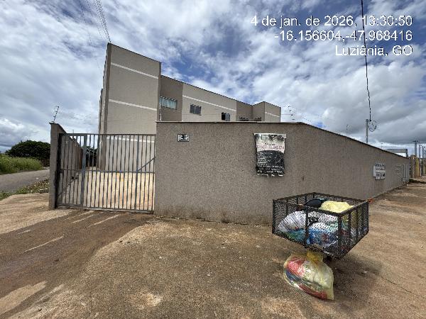 Vende-se em Luziania-GO  apto, 70.81 de área total, 54.69 de área privativa,  2_qto(s), a.serv, WC, 1_sala(s), cozinha, 1_vaga(s) de garagem.