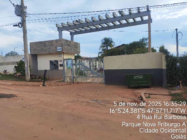 Vende-se em Cidade Ocidental-GO  apto, 116.06 de área total, 49.84 de área privativa,  2_qto(s), a.serv, WC, 1_sala(s), cozinha, 1_vaga(s) de garagem.