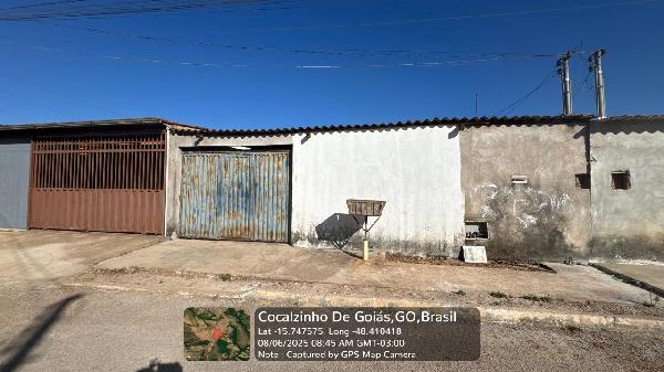 Vende-se em Cocalzinho De Goias-GO  Casa, 79.90 de área total, 79.90 de área privativa, 180.00 de área do terreno,  2_qto(s), WC, 1_sala(s), cozinha, 1_vaga(s) de garagem.