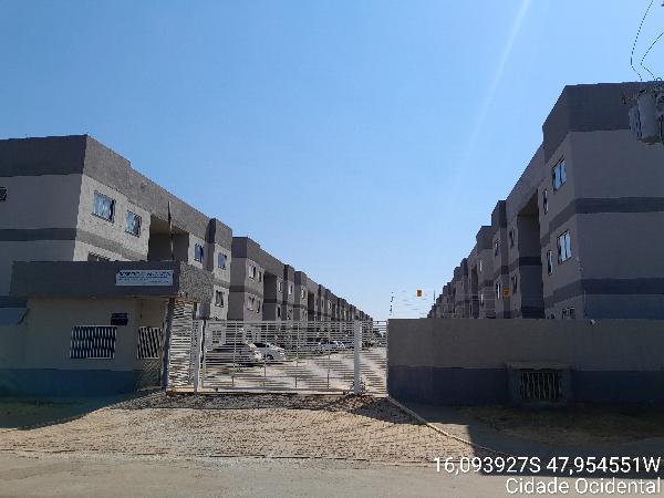 Vende-se em Cidade Ocidental-GO  apto, 82.66 de área total, 43.04 de área privativa,  2_qto(s), a.serv, WC, 1_sala(s), cozinha, 1_vaga(s) de garagem.