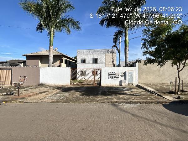 Vende-se em Cidade Ocidental-GO  apto, 84.13 de área total, 46.74 de área privativa,  2_qto(s), a.serv, WC, 1_sala(s), cozinha, 1_vaga(s) de garagem.