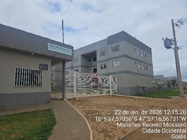 Vende-se em Cidade Ocidental-GO  apto, 82.66 de área total, 43.04 de área privativa,  2_qto(s), a.serv, WC, 1_sala(s), cozinha, 1_vaga(s) de garagem.