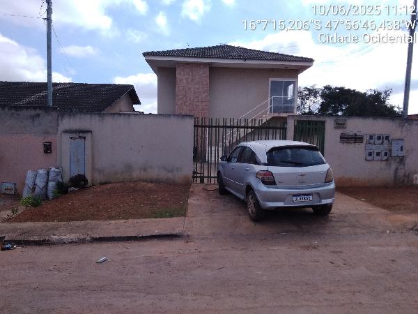 Vende-se em Cidade Ocidental-GO  apto, 88.59 de área total, 52.70 de área privativa,  2_qto(s), a.serv, WC, 1_sala(s), cozinha, 1_vaga(s) de garagem.