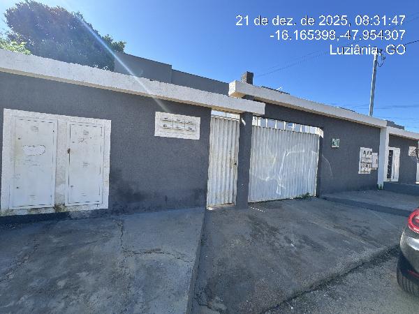 Vende-se em Luziania-GO  apto, 71.35 de área total, 56.90 de área privativa,  2_qto(s), a.serv, WC, 1_sala(s), cozinha, 1_vaga(s) de garagem.