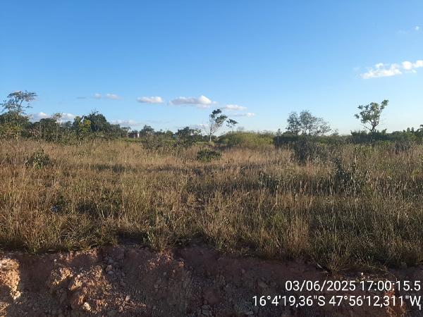 Vende-se em Cidade Ocidental-GO  Terreno, 1087.50 de área do terreno.
