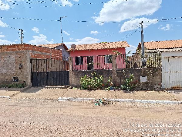 Vende-se em Cocalzinho De Goias-GO  Casa, 51.50 de área total, 51.50 de área privativa, 180.00 de área do terreno,  2_qto(s), WC, 1_sala(s), cozinha.