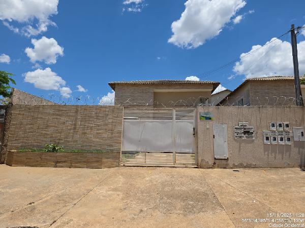 Vende-se em Cidade Ocidental-GO  apto, 88.19 de área total, 53.59 de área privativa,  2_qto(s), varanda, a.serv, WC, 1_sala(s), cozinha, 1_vaga(s) de garagem.