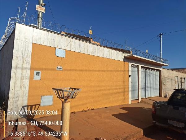 Vende-se em Inhumas-GO  Casa, 153.28 de área privativa, 220.00 de área do terreno,  3_qto(s), varanda, a.serv, WC, WC Emp, 1_sala(s), cozinha, 1_vaga(s) de garagem.