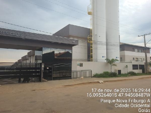 Vende-se em Cidade Ocidental-GO  apto, 53.44 de área total, 53.44 de área privativa,  2_qto(s), varanda, a.serv, WC, 1_sala(s), cozinha, 1_vaga(s) de garagem.