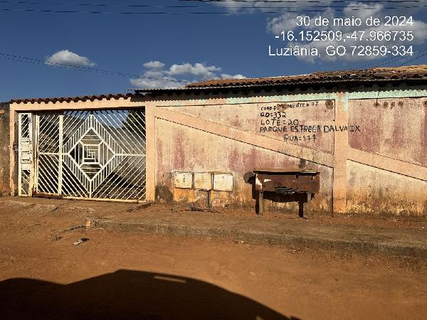 Vende-se em Luziania-GO  Casa, 65.20 de área privativa, 360.00 de área do terreno,  2_qto(s), a.serv, WC, 1_sala(s), cozinha, 1_vaga(s) de garagem.