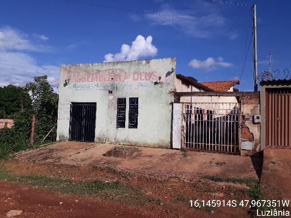 Vende-se em Luziania-GO  Casa, 61.57 de área privativa, 177.80 de área do terreno,  2_qto(s), WC, 1_sala(s), cozinha, 1_vaga(s) de garagem.