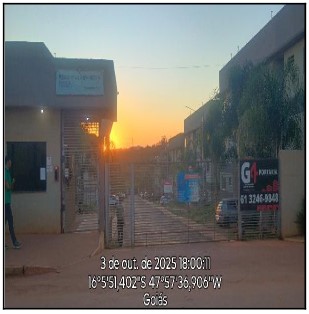 Vende-se em Cidade Ocidental-GO  apto, 93.66 de área total, 53.86 de área privativa,  2_qto(s), varanda, a.serv, WC, 1_sala(s), cozinha, 1_vaga(s) de garagem.