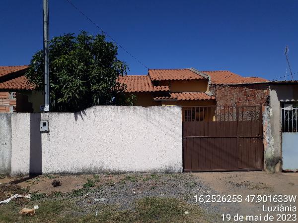 Vende-se em Luziania-GO  Casa, 57.61 de área privativa, 150.00 de área do terreno,  2_qto(s), WC, 1_sala(s), cozinha, 1_vaga(s) de garagem.