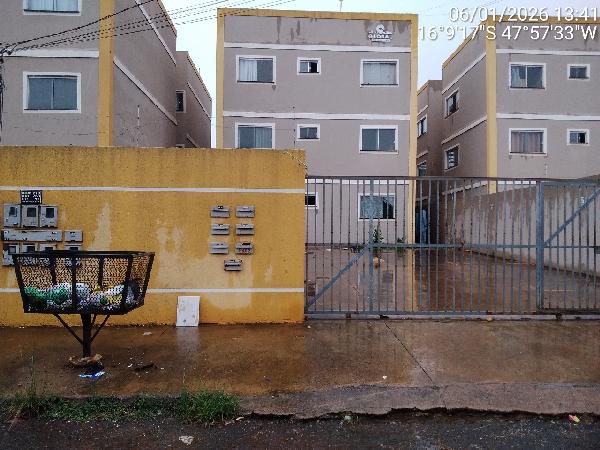Vende-se em Luziania-GO  apto, 72.19 de área total, 54.37 de área privativa,  2_qto(s), a.serv, WC, 1_sala(s), cozinha, 1_vaga(s) de garagem.