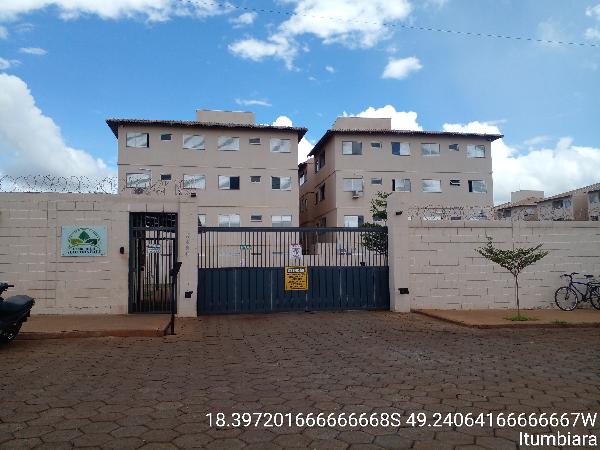 Vende-se em Itumbiara-GO  apto, 66.77 de área total, 49.37 de área privativa,  2_qto(s), varanda, a.serv, WC, 1_sala(s), cozinha, 1_vaga(s) de garagem.