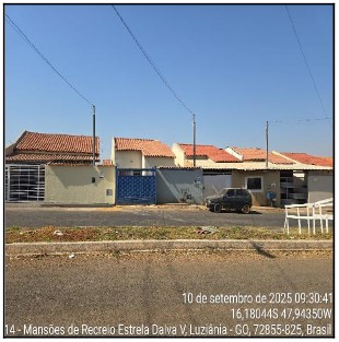 Vende-se em Luziania-GO  Casa, 52.97 de área privativa, 101.94 de área do terreno,  2_qto(s), varanda, WC, 1_sala(s), cozinha, 1_vaga(s) de garagem.