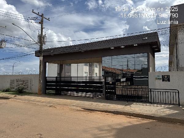 Vende-se em Cidade Ocidental-GO  apto, 53.44 de área total, 53.44 de área privativa,  2_qto(s), a.serv, WC, 1_sala(s), cozinha, 1_vaga(s) de garagem.