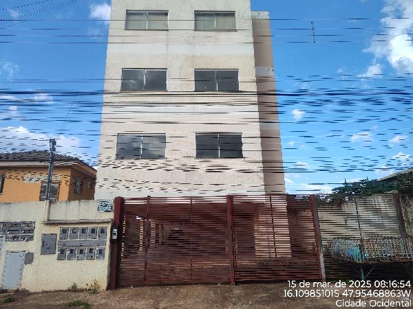 Vende-se em Cidade Ocidental-GO  apto, 110.70 de área total, 56.25 de área privativa,  2_qto(s), a.serv, WC, 1_sala(s), cozinha, 1_vaga(s) de garagem.