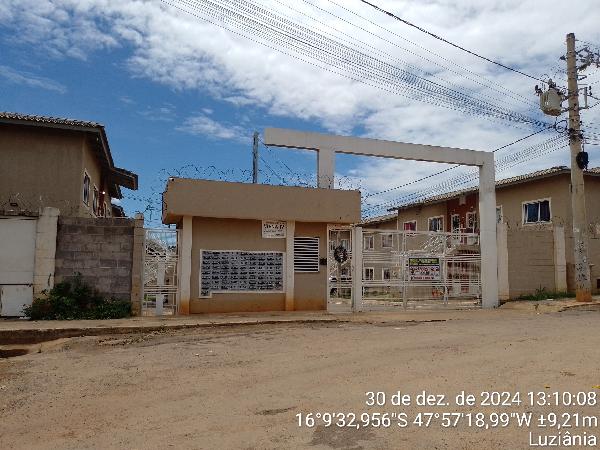 Vende-se em Luziania-GO  apto, 44.23 de área privativa,  2_qto(s), a.serv, WC, 1_sala(s), cozinha, 1_vaga(s) de garagem.