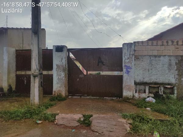 Vende-se em Luziania-GO  Casa, 59.66 de área privativa, 120.00 de área do terreno,  2_qto(s), a.serv, WC, 1_sala(s), cozinha, 1_vaga(s) de garagem.