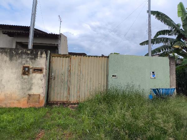 Vende-se em Luziania-GO  Casa, 59.47 de área privativa, 180.00 de área do terreno,  2_qto(s), varanda, a.serv, WC, cozinha, 1_vaga(s) de garagem.