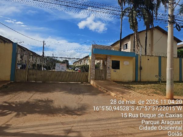 Vende-se em Cidade Ocidental-GO  apto, 127.87 de área total, 54.04 de área privativa,  2_qto(s), a.serv, WC, 1_sala(s), cozinha, 1_vaga(s) de garagem.