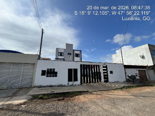Vende-se em Luziania-GO  apto, 100.49 de área total, 62.34 de área privativa,  2_qto(s), a.serv, WC, 1_sala(s), cozinha, 1_vaga(s) de garagem.