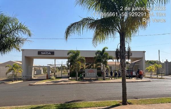 Vende-se em Rio Verde-GO  Casa, 51.54 de área total, 51.54 de área privativa, 150.00 de área do terreno,  2_qto(s), a.serv, WC, 1_sala(s), cozinha, 1_vaga(s) de garagem.
