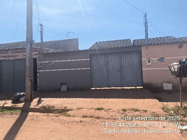 Vende-se em Santo Antonio Do Descoberto-GO  Casa, 62.36 de área total, 62.36 de área privativa, 180.00 de área do terreno,  2_qto(s), a.serv, WC, 1_sala(s), cozinha.