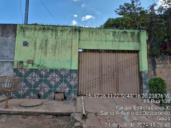 Vende-se em Santo Antonio Do Descoberto-GO  apto, 67.83 de área privativa,  2_qto(s), a.serv, WC, 1_sala(s), cozinha.