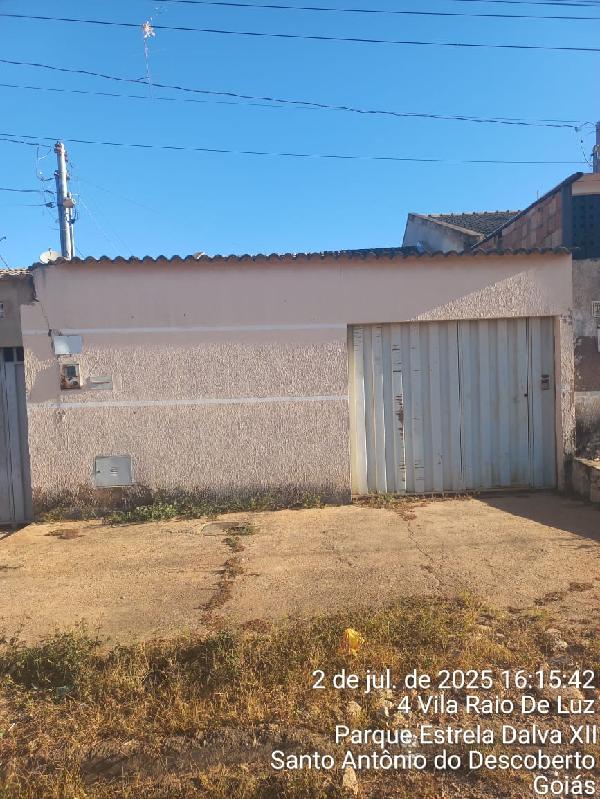 Vende-se em Santo Antonio Do Descoberto-GO  Casa, 67.42 de área total, 67.42 de área privativa, 180.00 de área do terreno,  2_qto(s), varanda, a.serv, WC, 1_sala(s), cozinha.