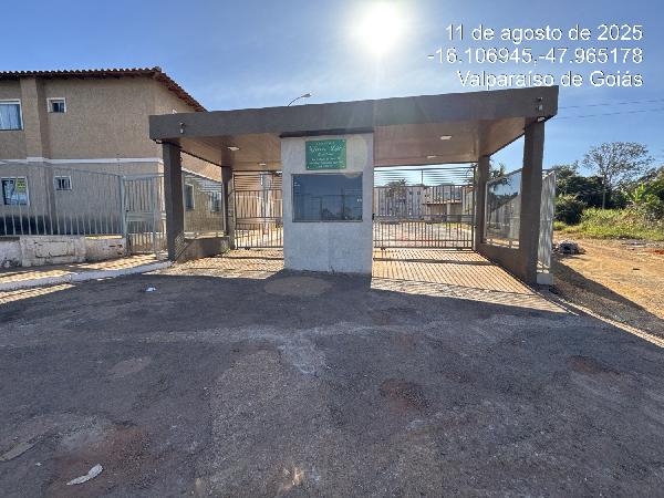Vende-se em Valparaiso De Goias-GO  apto, 48.36 de área total, 48.36 de área privativa,  2_qto(s), varanda, a.serv, WC, 1_sala(s), cozinha.