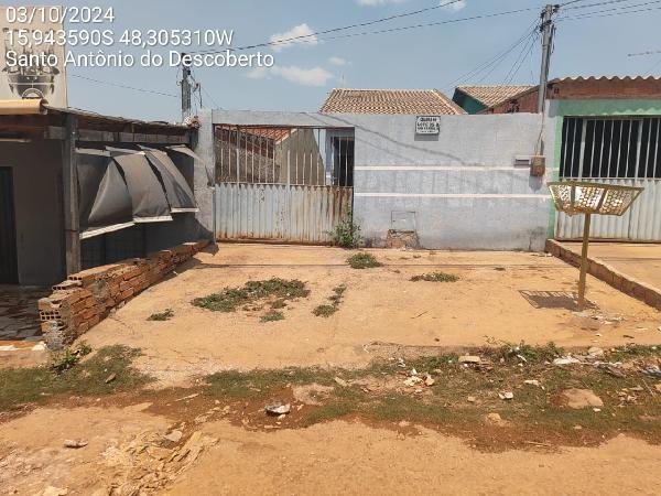 Vende-se em Santo Antonio Do Descoberto-GO  Casa, 64.80 de área privativa, 180.00 de área do terreno,  2_qto(s), a.serv, WC, 1_sala(s), cozinha.