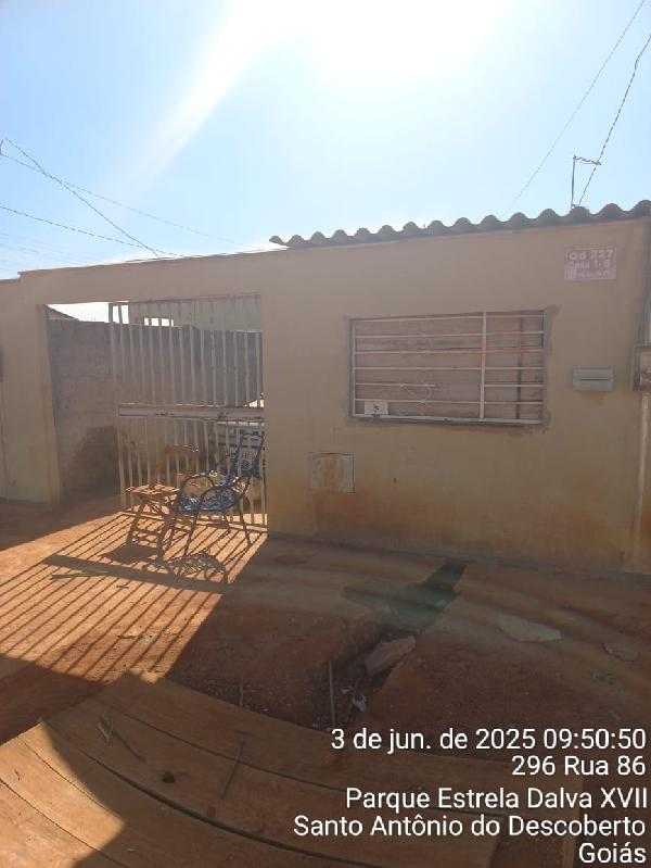 Vende-se em Santo Antonio Do Descoberto-GO  Casa, 63.22 de área total, 63.22 de área privativa, 181.50 de área do terreno,  2_qto(s), a.serv, WC, 1_sala(s), cozinha, 1_vaga(s) de garagem.