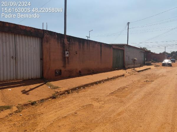 Vende-se em Padre Bernardo-GO  Casa, 69.70 de área total, 69.70 de área privativa, 250.00 de área do terreno,  2_qto(s), a.serv, WC, 1_sala(s), cozinha.