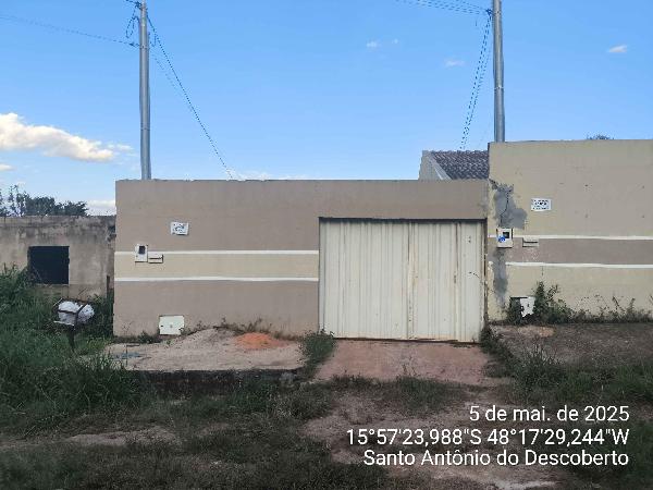 Vende-se em Santo Antonio Do Descoberto-GO  Casa, 67.41 de área total, 67.41 de área privativa, 180.12 de área do terreno,  2_qto(s), varanda, a.serv, WC, 1_sala(s), cozinha, 1_vaga(s) de gara