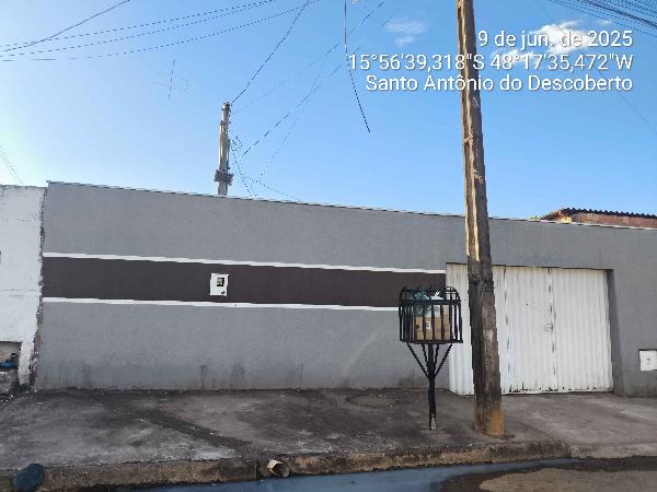 Vende-se em Santo Antonio Do Descoberto-GO  Casa, 59.28 de área total, 59.28 de área privativa, 250.00 de área do terreno,  2_qto(s), a.serv, WC, 1_sala(s), cozinha.