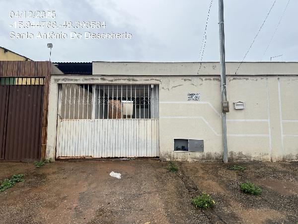 Vende-se em Santo Antonio Do Descoberto-GO  Casa, 69.76 de área total, 69.76 de área privativa, 180.00 de área do terreno,  2_qto(s), a.serv, WC, 1_sala(s), cozinha, 1_vaga(s) de garagem.