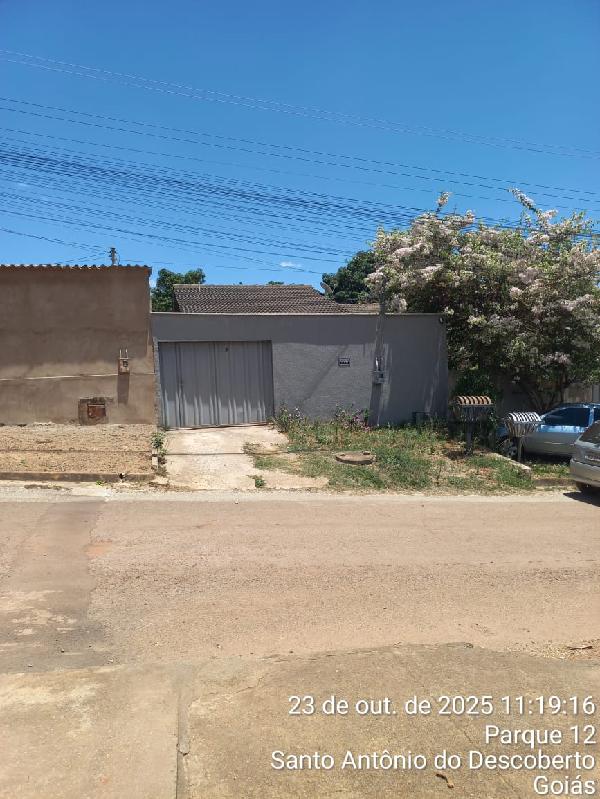 Vende-se em Santo Antonio Do Descoberto-GO  Casa, 59.40 de área total, 59.40 de área privativa, 225.00 de área do terreno,  2_qto(s), a.serv, WC, 1_sala(s), cozinha.