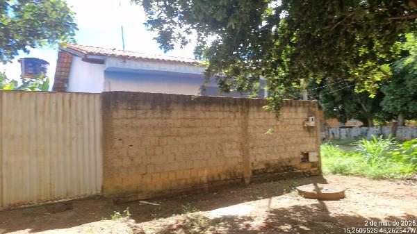 Vende-se em Padre Bernardo-GO  Casa, 58.03 de área total, 58.03 de área privativa, 130.00 de área do terreno,  2_qto(s), varanda, a.serv, WC, 1_sala(s), cozinha.
