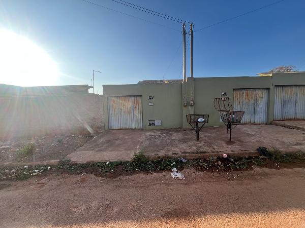Vende-se em Santo Antonio Do Descoberto-GO  Casa, 69.96 de área privativa, 158.75 de área do terreno,  2_qto(s), varanda, a.serv, WC, 1_sala(s), cozinha.