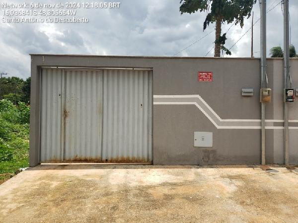 Vende-se em Santo Antonio Do Descoberto-GO  Casa, 68.13 de área total, 68.13 de área privativa, 153.00 de área do terreno,  2_qto(s), a.serv, WC, 1_sala(s), cozinha, 1_vaga(s) de garagem.